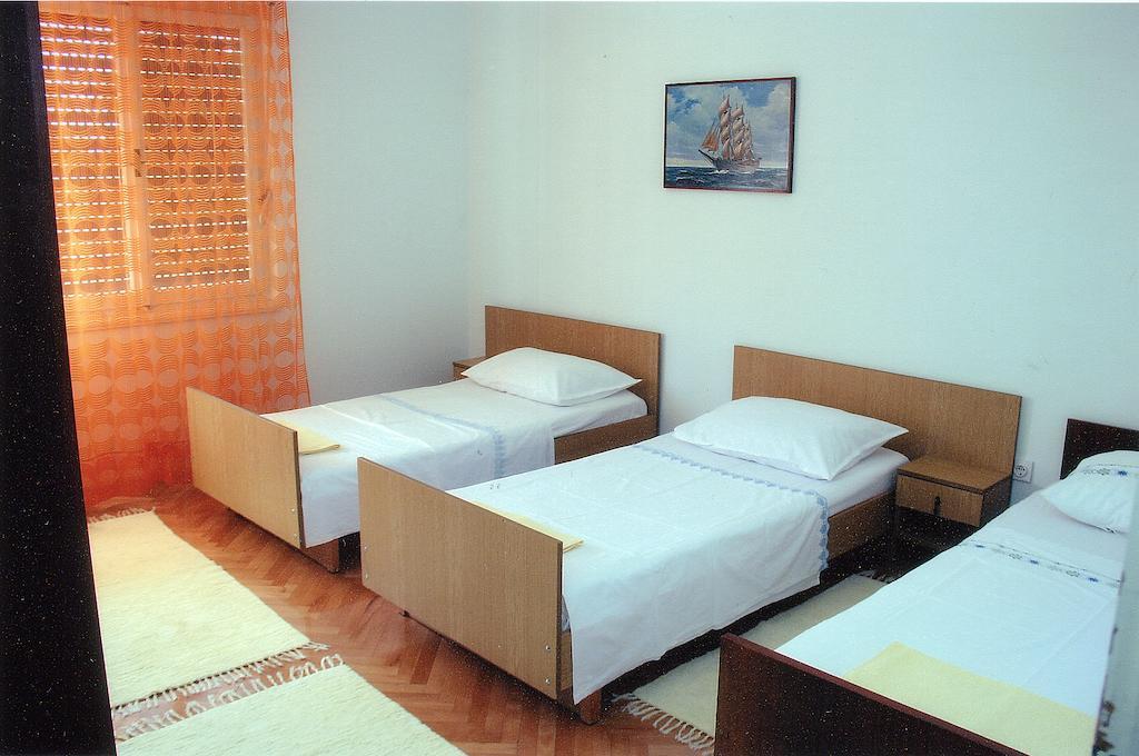 Apartments Croatia Omis Ruang foto
